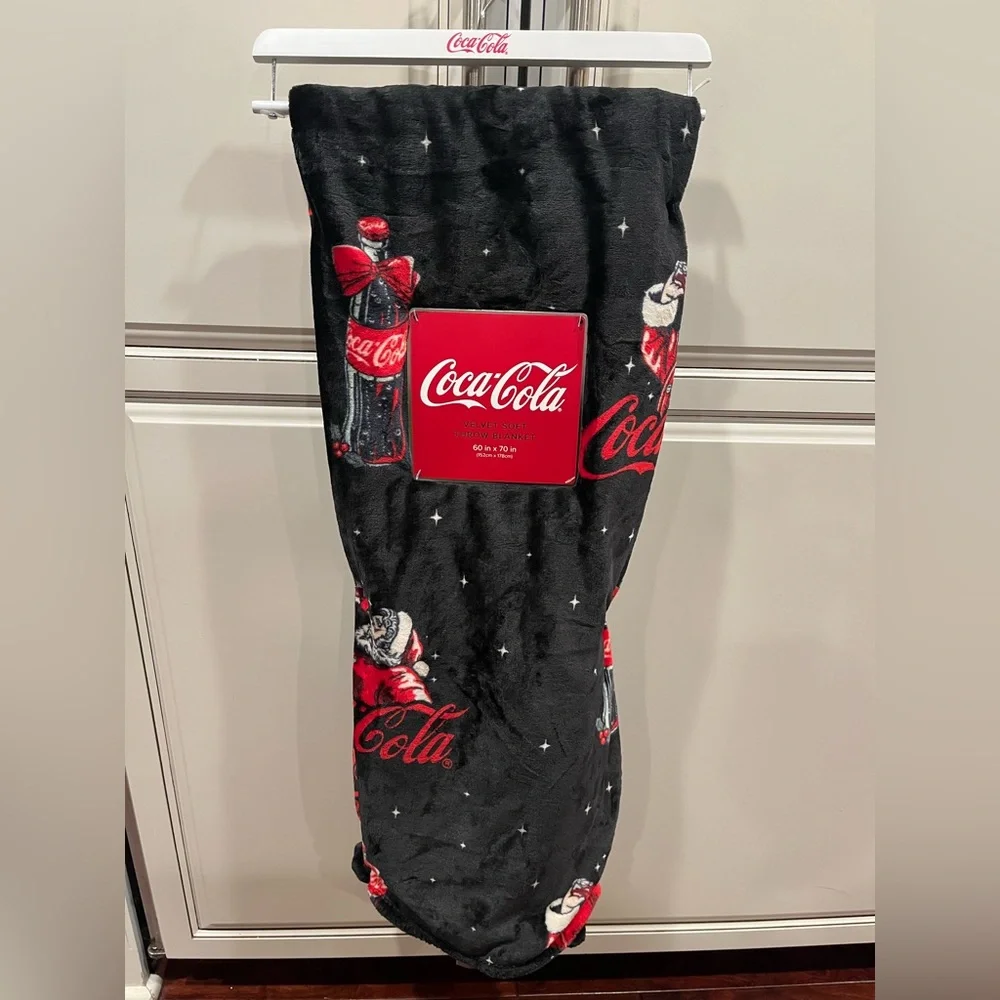 Christmas Coca-Cola Velvet Soft Throw Blanket in Black and Red